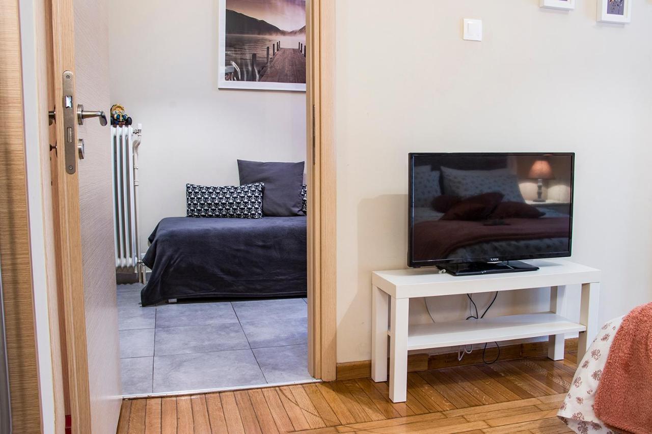City Stay Close To The Metro A Charming Flat Athens Luaran gambar