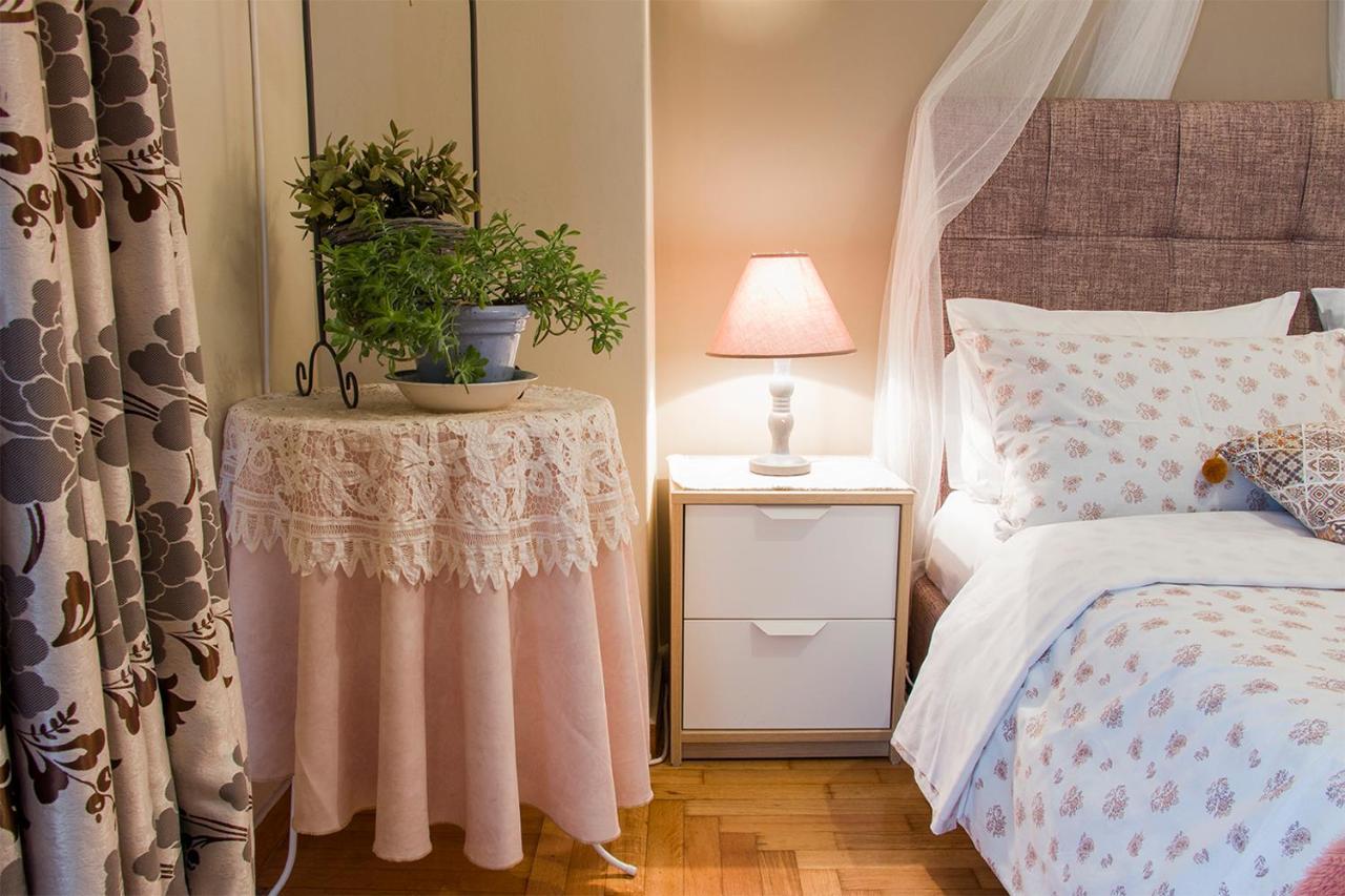 City Stay Close To The Metro A Charming Flat Athens Luaran gambar