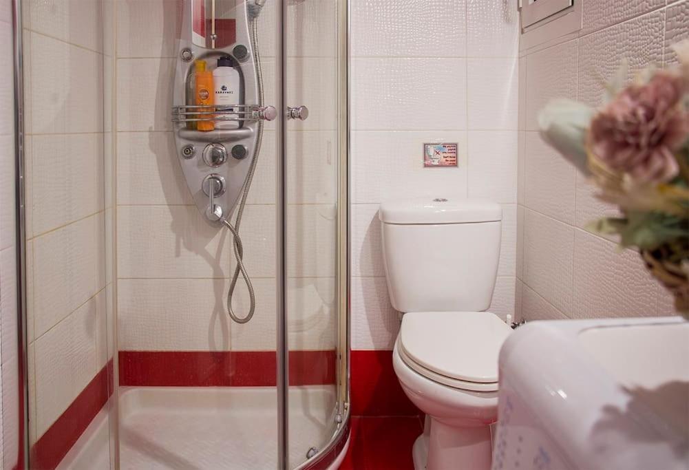City Stay Close To The Metro A Charming Flat Athens Luaran gambar