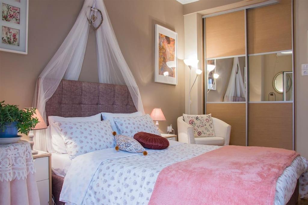 City Stay Close To The Metro A Charming Flat Athens Luaran gambar